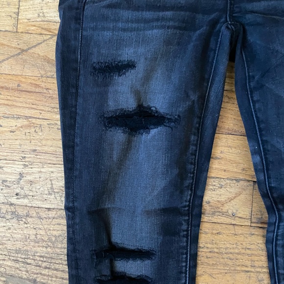 American Eagle Jeans - Picture 2 of 5
